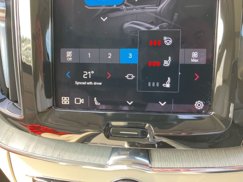 2023 (73) VOLVO XC60 2.0 B5P Ultimate Dark 5dr AWD Geartronic 3457710