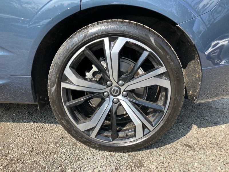 2023 (73) VOLVO XC60 2.0 B5P Ultimate Dark 5dr AWD Geartronic 3457690