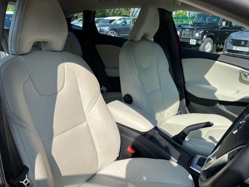 2018 (68) VOLVO V40 T3 [152] Inscription 5dr Geartronic 3456144