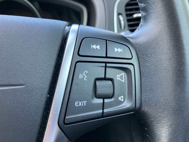 2018 (68) VOLVO V40 T3 [152] Inscription 5dr Geartronic 3456147