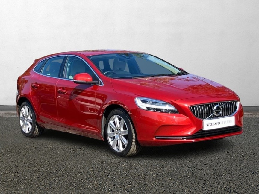 Used 2018 VOLVO V40 T3 152 Inscription 5dr Geartronic Metallic used-2018-volvo-v40-t3-152-inscription-5dr-geartronic-metallic