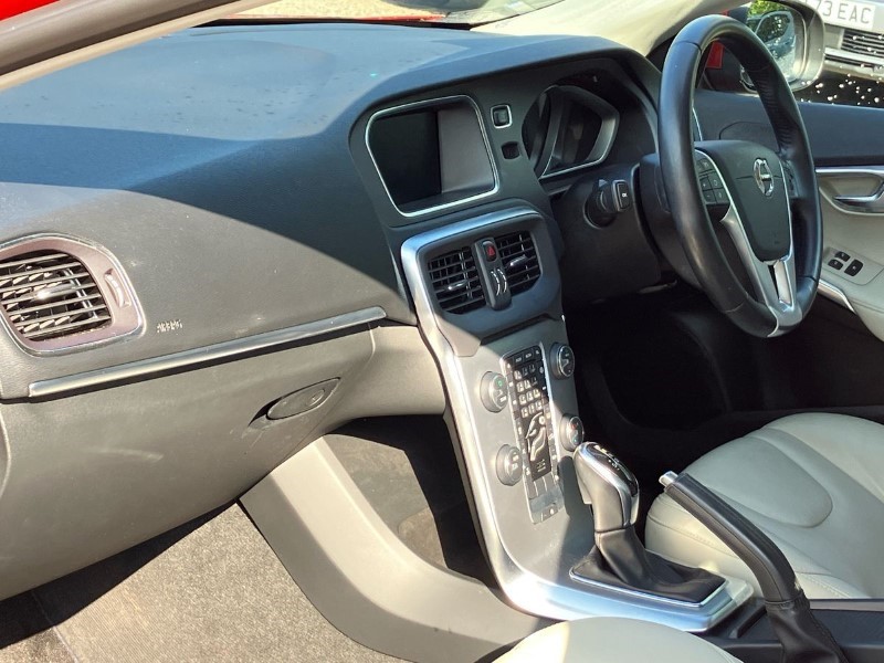 2018 (68) VOLVO V40 T3 [152] Inscription 5dr Geartronic 3456160