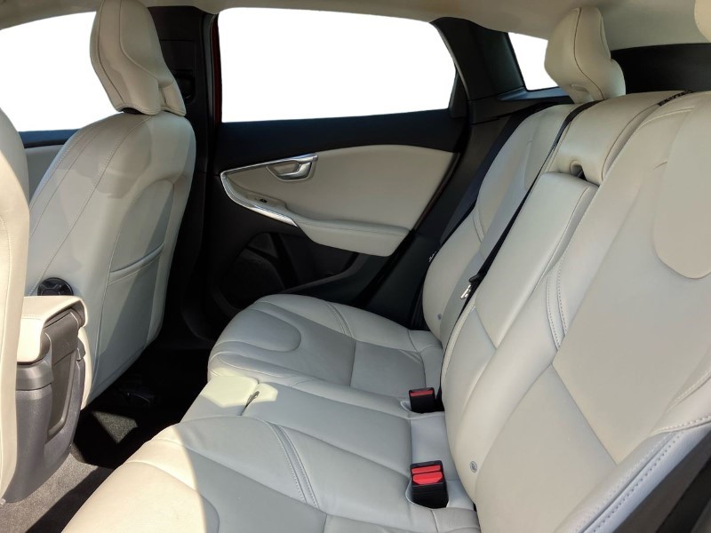 2018 (68) VOLVO V40 T3 [152] Inscription 5dr Geartronic 3456132