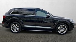 2017 (17) AUDI Q7 3.0 TDI 218 Quattro S Line 5dr Tip Auto 3502358