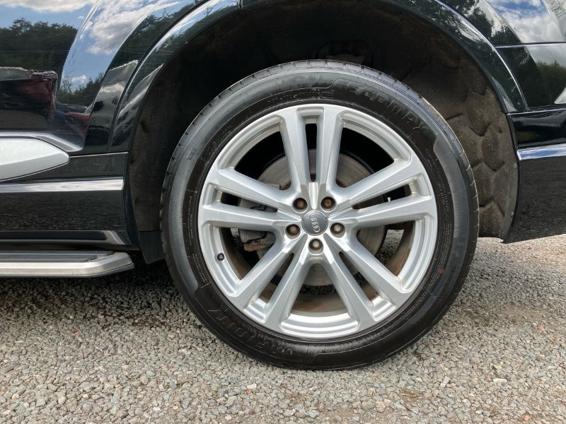 2017 (17) AUDI Q7 3.0 TDI 218 Quattro S Line 5dr Tip Auto 3502319