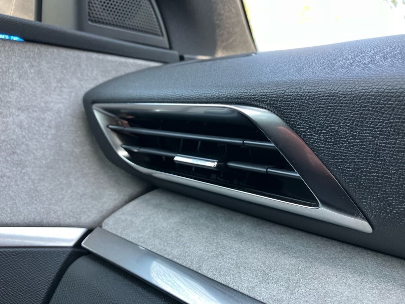 2023 (73) PEUGEOT 3008 1.6 Hybrid 225 GT 5dr e-EAT8 3480194