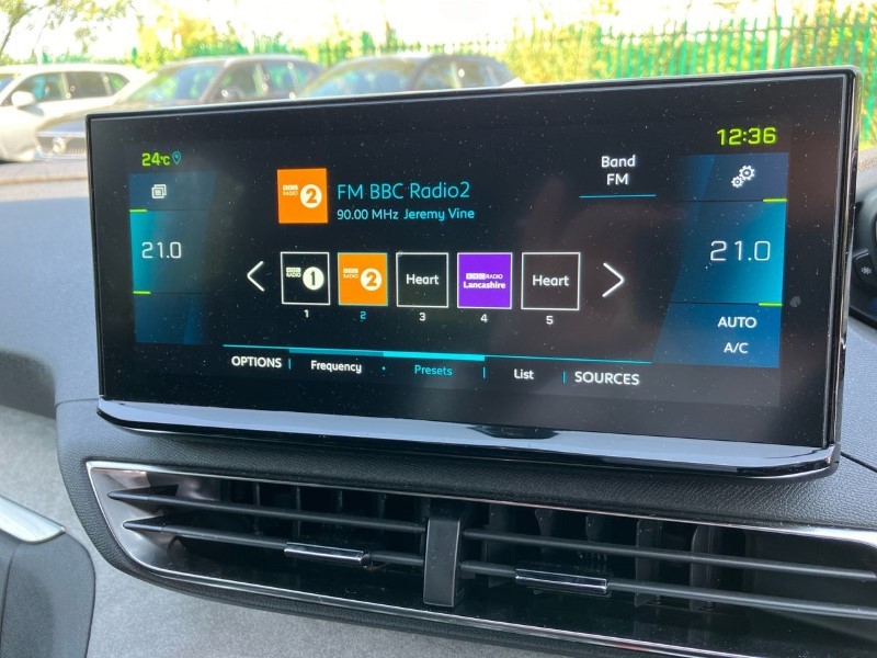 2023 (73) PEUGEOT 3008 1.6 Hybrid 225 GT 5dr e-EAT8 3480191