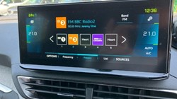 2023 (73) PEUGEOT 3008 1.6 Hybrid 225 GT 5dr e-EAT8 3480191