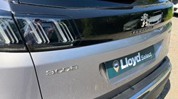 2023 (73) PEUGEOT 3008 1.6 Hybrid 225 GT 5dr e-EAT8 3480208
