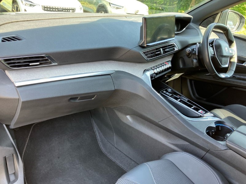 2023 (73) PEUGEOT 3008 1.6 Hybrid 225 GT 5dr e-EAT8 3480199