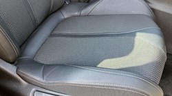 2023 (73) PEUGEOT 3008 1.6 Hybrid 225 GT 5dr e-EAT8 3480182