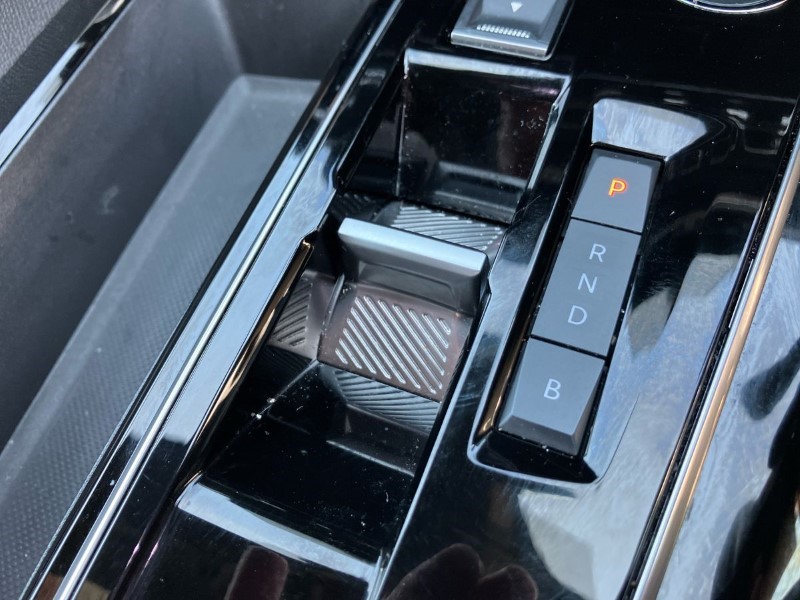 2023 (73) PEUGEOT 3008 1.6 Hybrid 225 GT 5dr e-EAT8 3480195