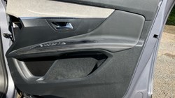 2023 (73) PEUGEOT 3008 1.6 Hybrid 225 GT 5dr e-EAT8 3480178