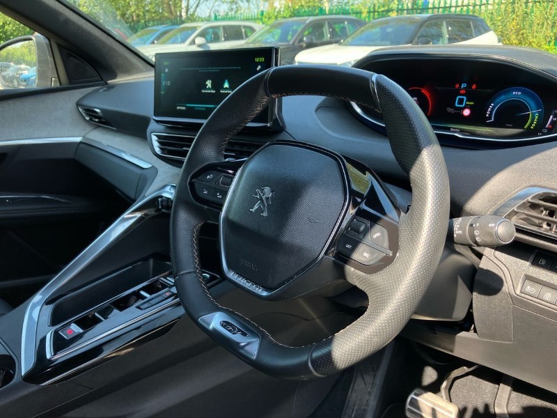 2023 (73) PEUGEOT 3008 1.6 Hybrid 225 GT 5dr e-EAT8 3480177