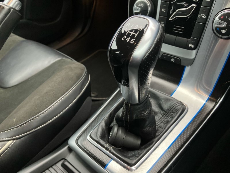 2014 (64) VOLVO V40 D2 R DESIGN 5dr 3636780