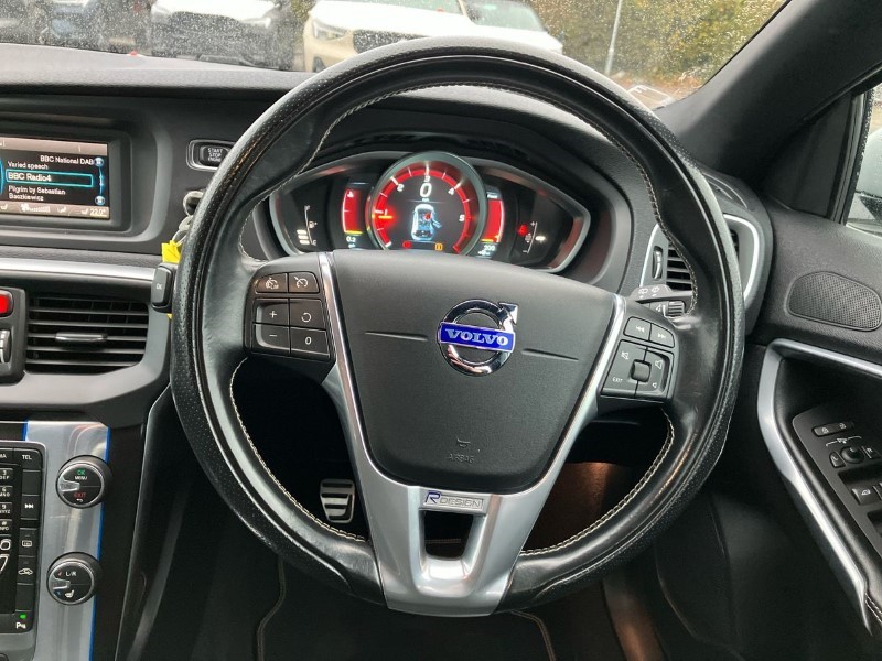 2014 (64) VOLVO V40 D2 R DESIGN 5dr 3636770