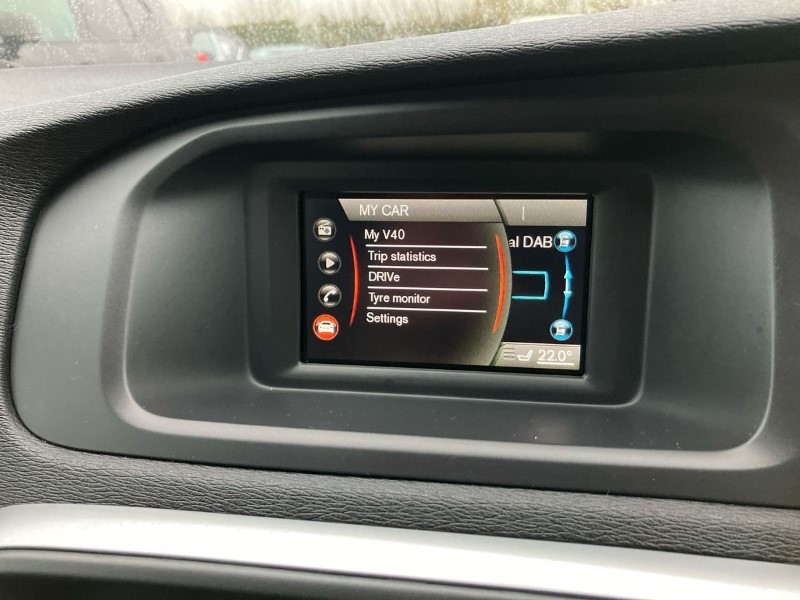 2014 (64) VOLVO V40 D2 R DESIGN 5dr 3636775