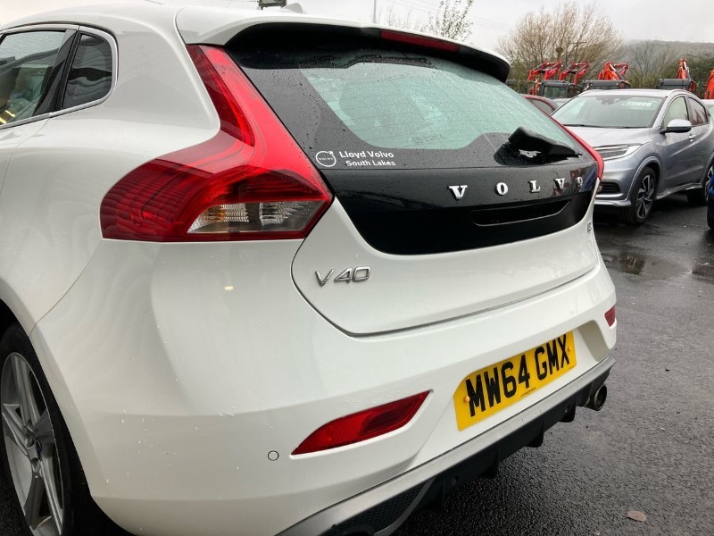 2014 (64) VOLVO V40 D2 R DESIGN 5dr 3636792