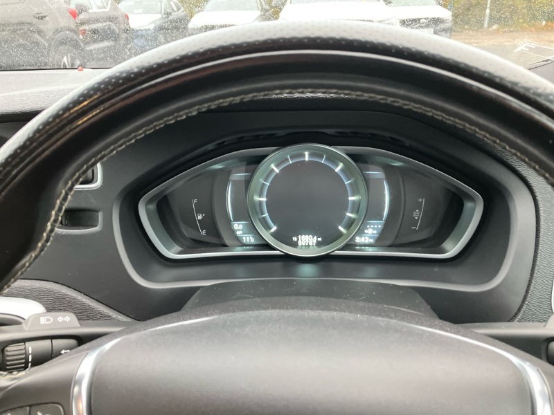 2014 (64) VOLVO V40 D2 R DESIGN 5dr 3636773