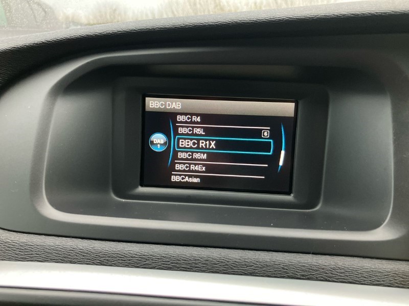 2014 (64) VOLVO V40 D2 R DESIGN 5dr 3636776