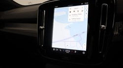 2024 (74) VOLVO XC40 2.0 B4P Plus Dark 5dr Auto *VAT QUALIFYING* 3799837