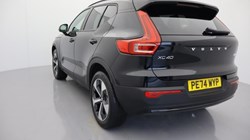 2024 (74) VOLVO XC40 2.0 B4P Plus Dark 5dr Auto *VAT QUALIFYING* 3799810