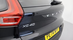 2024 (74) VOLVO XC40 2.0 B4P Plus Dark 5dr Auto *VAT QUALIFYING* 3799812