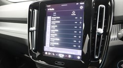 2024 (74) VOLVO XC40 2.0 B4P Plus Dark 5dr Auto *VAT QUALIFYING* 3799838