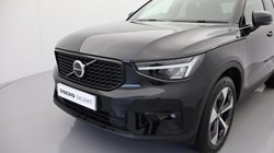 2024 (74) VOLVO XC40 2.0 B4P Plus Dark 5dr Auto *VAT QUALIFYING* 3799799