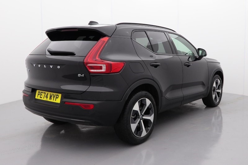 2024 (74) VOLVO XC40 2.0 B4P Plus Dark 5dr Auto *VAT QUALIFYING* 3799793