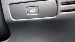 2024 (74) VOLVO XC40 2.0 B4P Plus Dark 5dr Auto *VAT QUALIFYING* 3799843