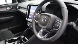 2024 (74) VOLVO XC40 2.0 B4P Plus Dark 5dr Auto *VAT QUALIFYING* 3799825