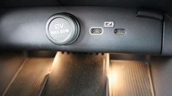 2024 (74) VOLVO XC40 2.0 B4P Plus Dark 5dr Auto *VAT QUALIFYING* 3799842