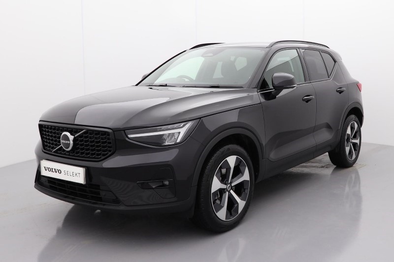 2024 (74) VOLVO XC40 2.0 B4P Plus Dark 5dr Auto *VAT QUALIFYING* 3799786