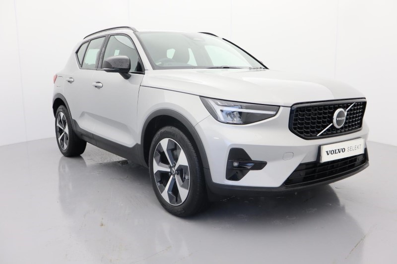 Used 2024 VOLVO XC40 2.0 B4P Plus Dark 5dr Auto *VAT QUALIFYING ...