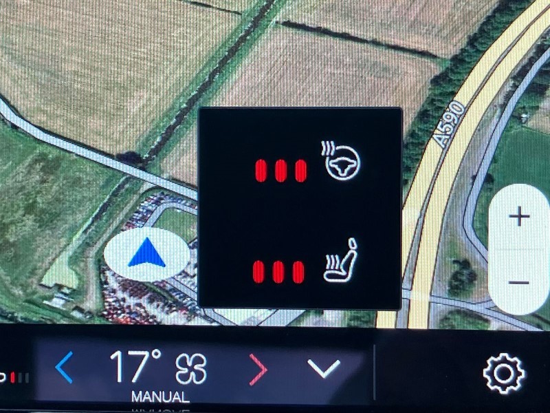 2024 (73) VOLVO XC40 2.0 B4P Plus Dark 5dr Auto 3571198