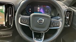 2024 (73) VOLVO XC40 2.0 B4P Plus Dark 5dr Auto 3571188