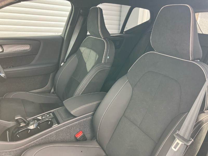 2024 (73) VOLVO XC40 2.0 B4P Plus Dark 5dr Auto 3571203