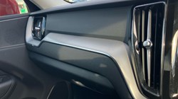 2019 (69) VOLVO XC60 2.0 T4 190 Edition 5dr Geartronic 3589956