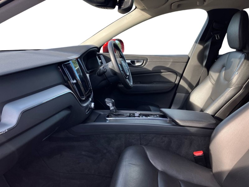 2019 (69) VOLVO XC60 2.0 T4 190 Edition 5dr Geartronic 3589931