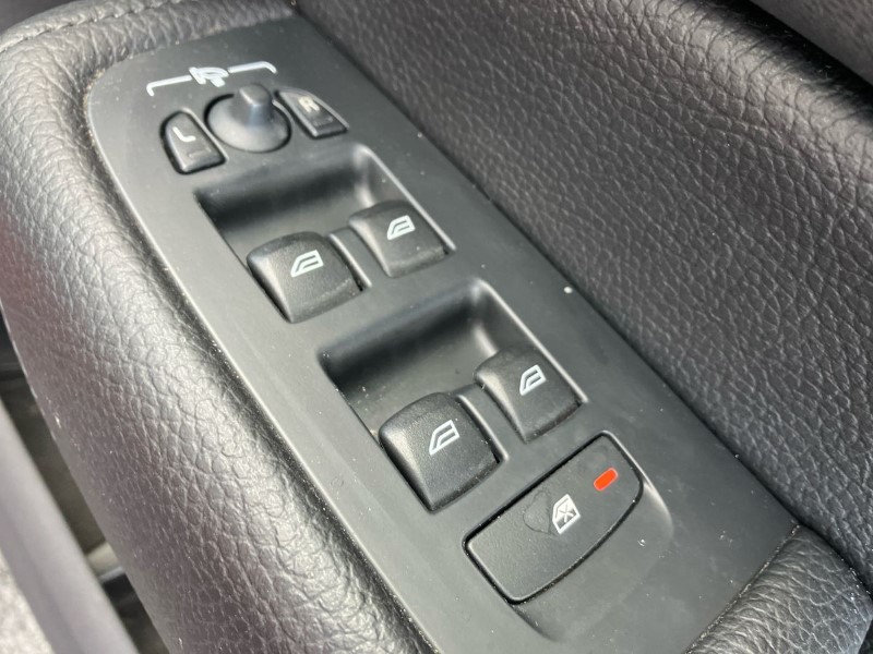 2019 (69) VOLVO XC60 2.0 T4 190 Edition 5dr Geartronic 3589941