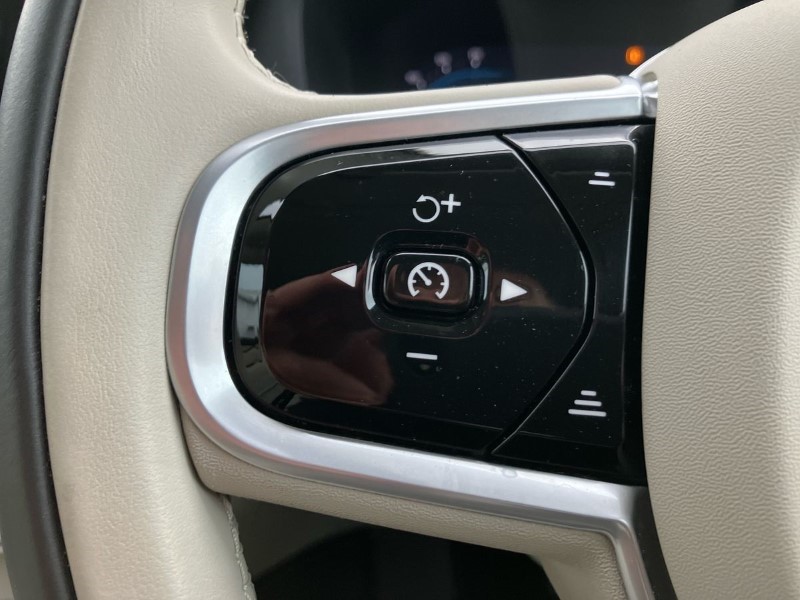 2021 (71) VOLVO XC60 2.0 B5P Inscription Pro 5dr AWD Geartronic 3575602