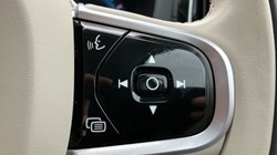 2021 (71) VOLVO XC60 2.0 B5P Inscription Pro 5dr AWD Geartronic 3575603