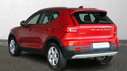 2019 (19) VOLVO XC40 2.0 D3 Momentum Pro 5dr 3612139