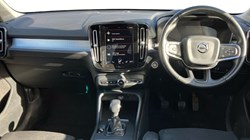 2019 (19) VOLVO XC40 2.0 D3 Momentum Pro 5dr 3612146