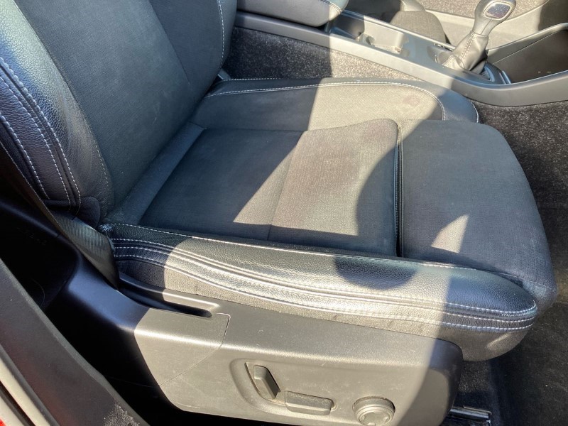 2019 (19) VOLVO XC40 2.0 D3 Momentum Pro 5dr 3612152