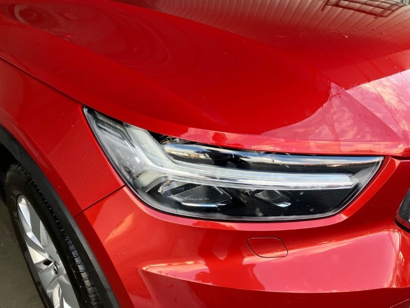 2019 (19) VOLVO XC40 2.0 D3 Momentum Pro 5dr 3612174