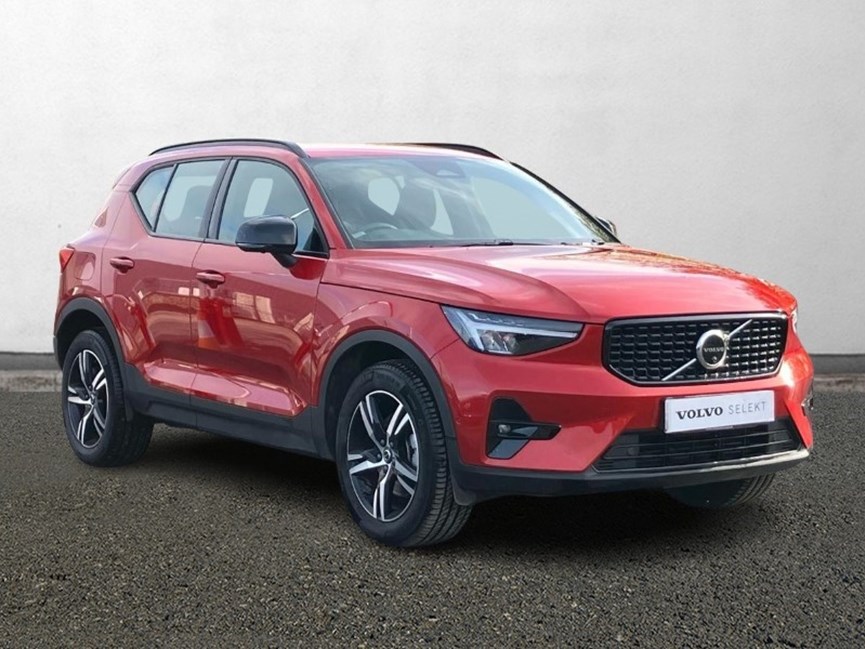2024 (24) VOLVO XC40 2.0 B4P Plus Dark 5dr Auto