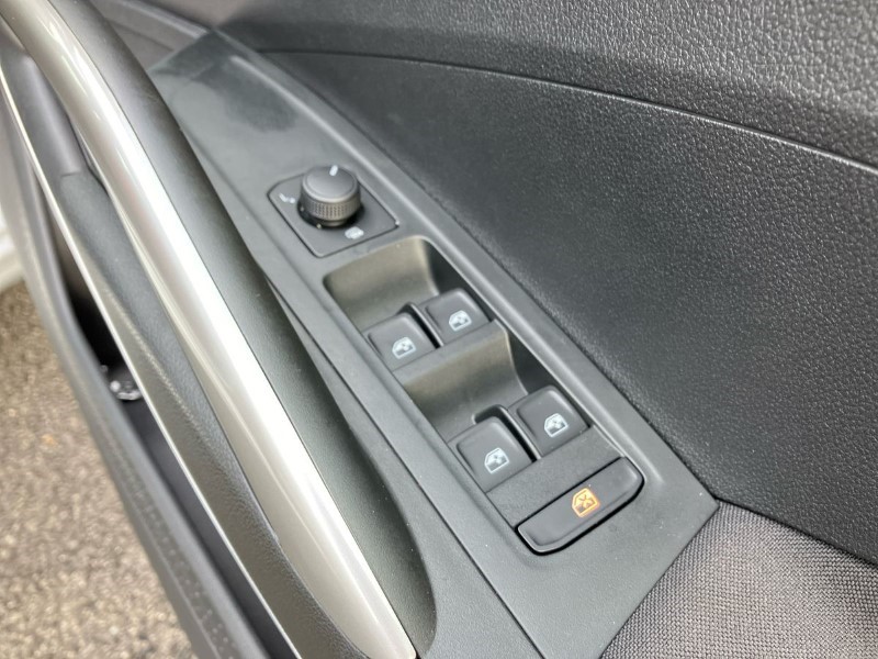 2023 (23) SKODA FABIA 1.0 TSI 110 SE L 5dr 3587622