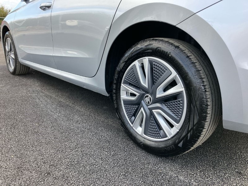 2023 (23) SKODA FABIA 1.0 TSI 110 SE L 5dr 3587643